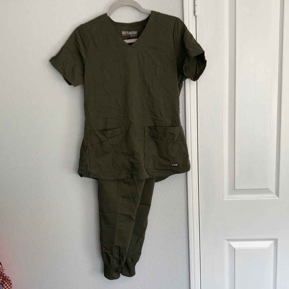 Greys anatomy spandex stretch barco scrub set